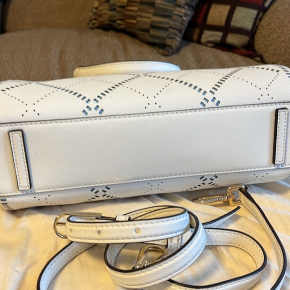 NWOT TORY BURCH ROBINSON CROSSHATCHED IVORY/BLUE LEATHER SATCHEL BAG - Picture 11 of 15